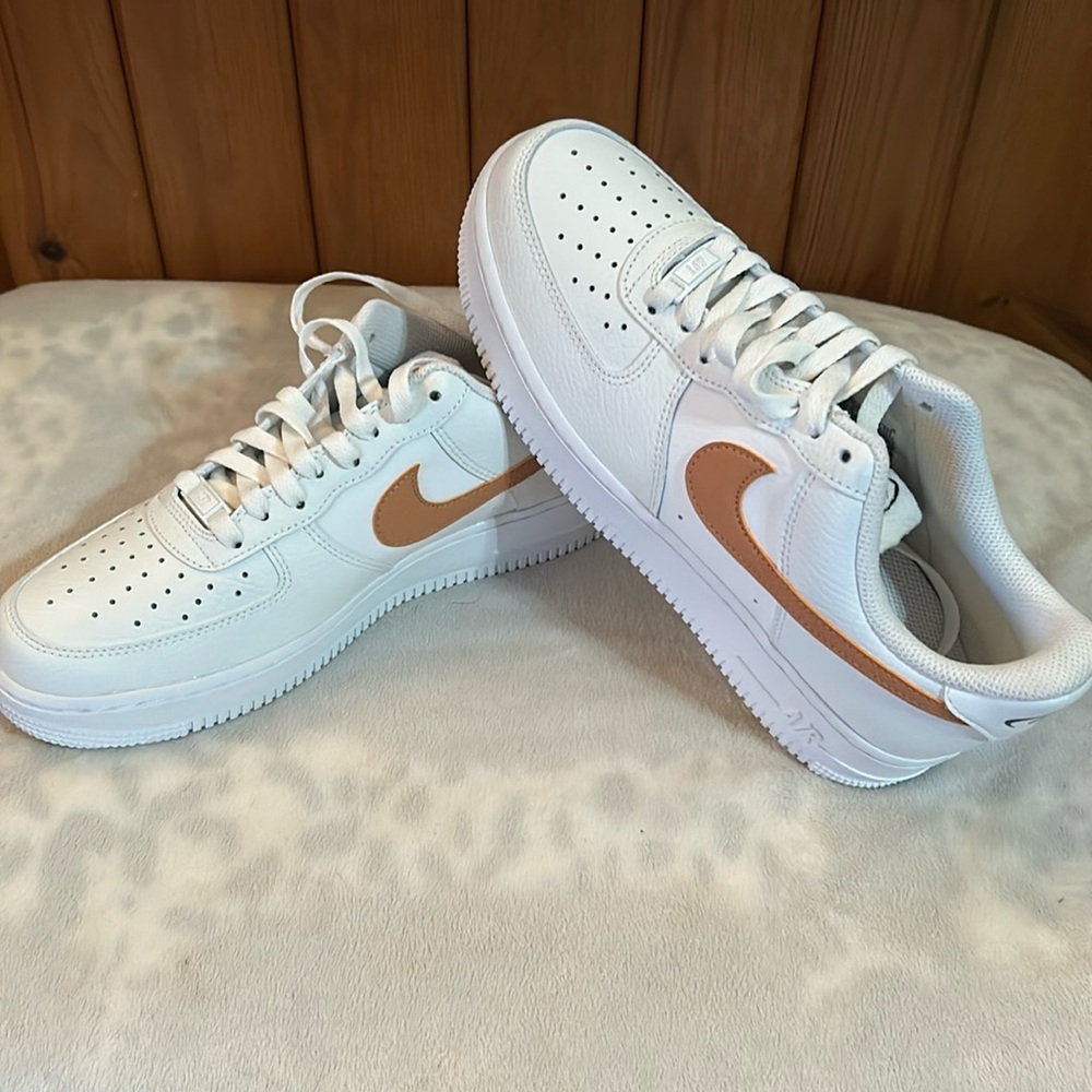 Nike Air Force 1 ‘07 Size 9 US WMNS SKU FQ2742-101